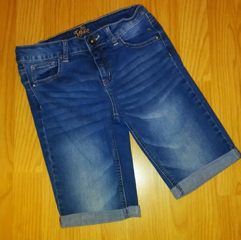 Capris